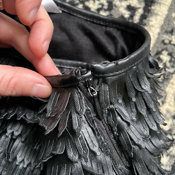 faux leather mini skirt - Picture 3 of 4